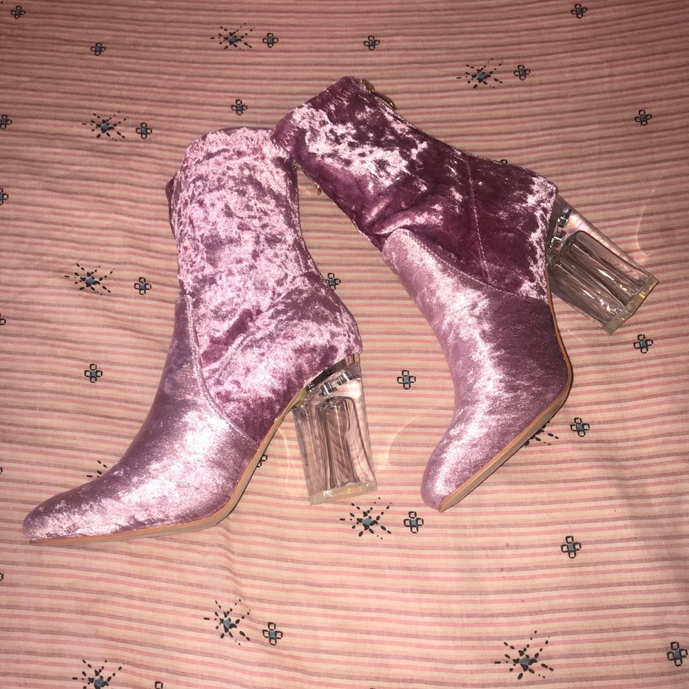 Cape Robbin Velvet Boots